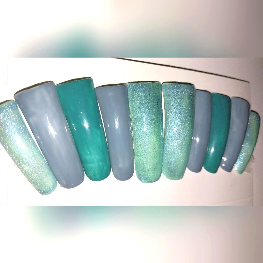Duck shaped custom 10pc  press on nails for girls and teens - Picture 4 of 5
